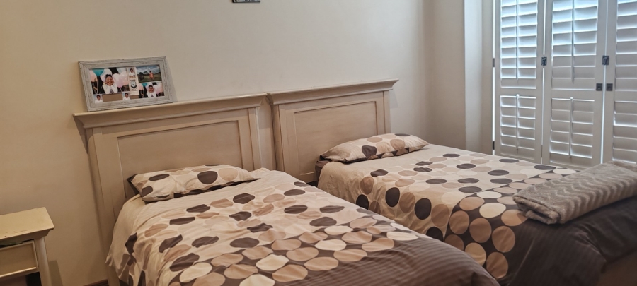 4 Bedroom Property for Sale in Caribbean Beach Club North West
